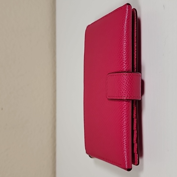 Coach Cross-grain Leather Phone/Wallet/Wristlet - Picture 8 of 13